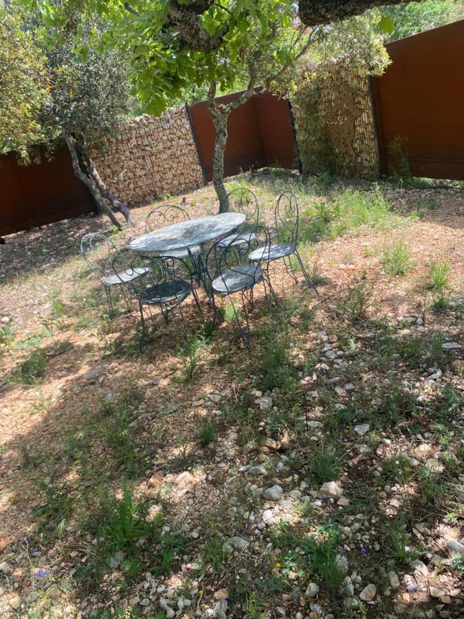 Gite Couleur Terre A 10Mn De Gordes Croagnes Exterior foto